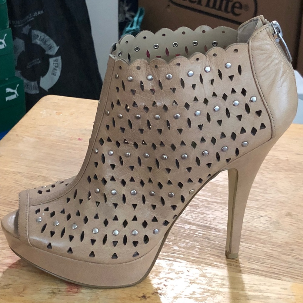 Leather heels